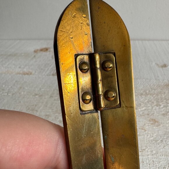 Vintage Brass Easel - Vintage Brass Decorative Stand - Picture 7 of 8